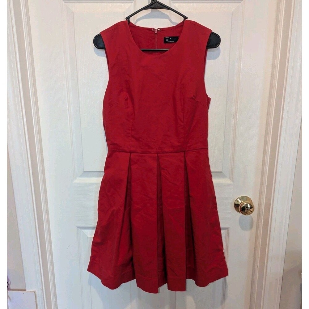 Gap Red‎ Fit & Flare Minimalist Cherry Size 6 Pleated Skirt Academia Preppy Work